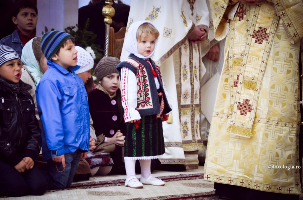 Ce înseamnă a fi român?